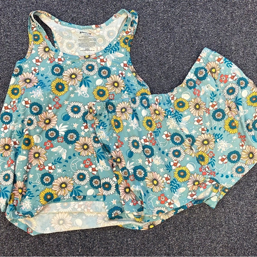 ☀️3/$10☀️ Floral Print Pajama Set